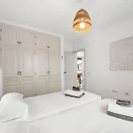 3 Vipvipvillas *