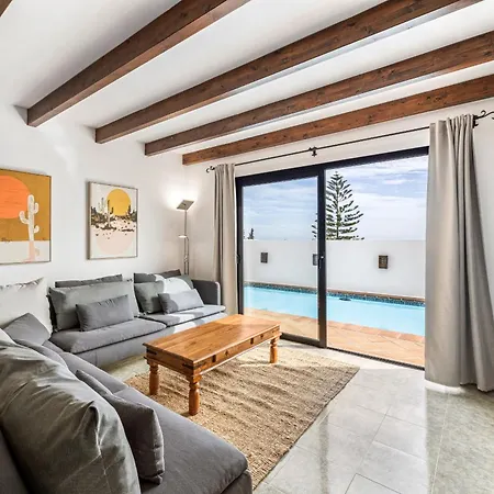 3 Vipvipvillas Villa Tias